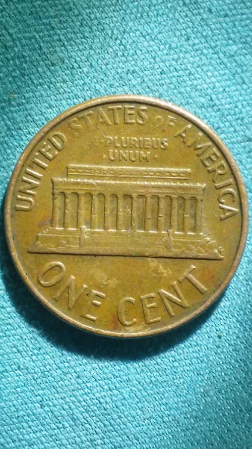 My-1968-Denver-Mint-Lincoln-Memorial-Penny-With-A-Super-Smudged-8-In-Date